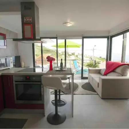 Crystal House Dom wakacyjny Calheta (Madeira)