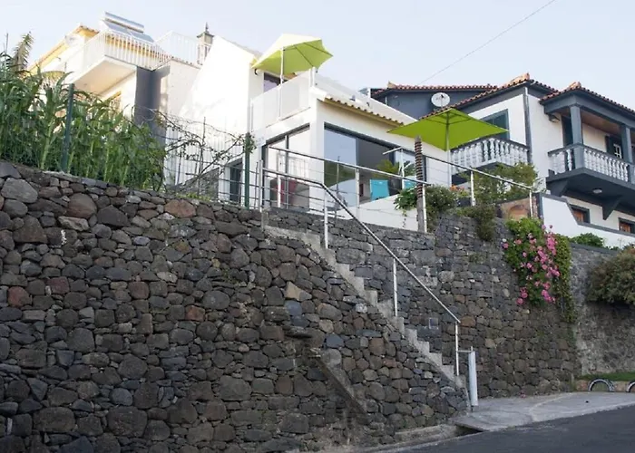 Crystal House * Calheta (Madeira)