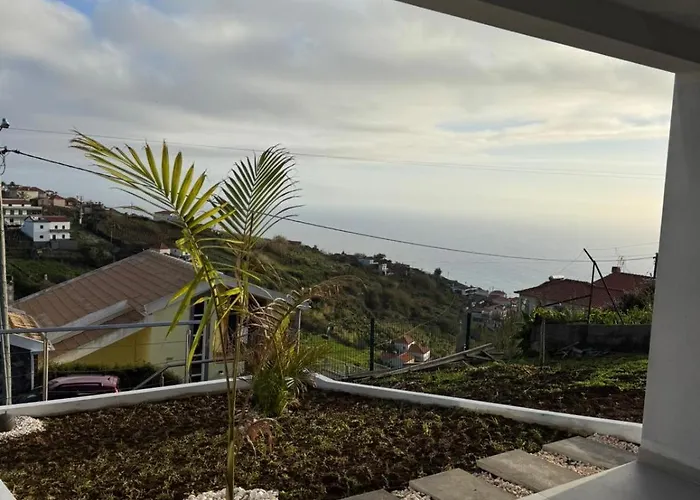 Tatil Evi Crystal House Calheta (Madeira)